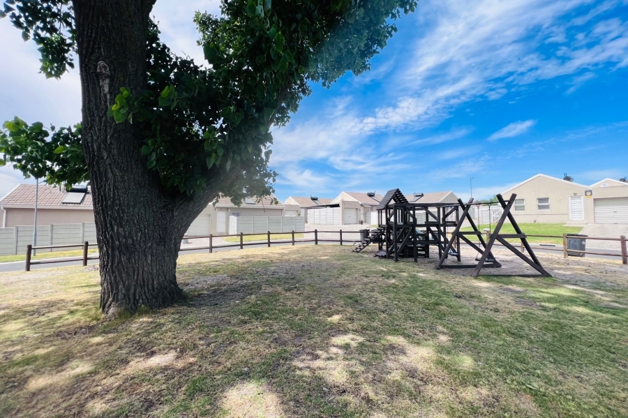 To Let 2 Bedroom Property for Rent in Bernadino Heights Western Cape